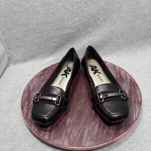 AK Sport Womens Black Leather Loafers With Buckle Detail Size 6